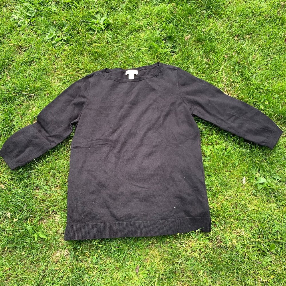 "Loft outlet" simple, black sweater. EUC, size L
